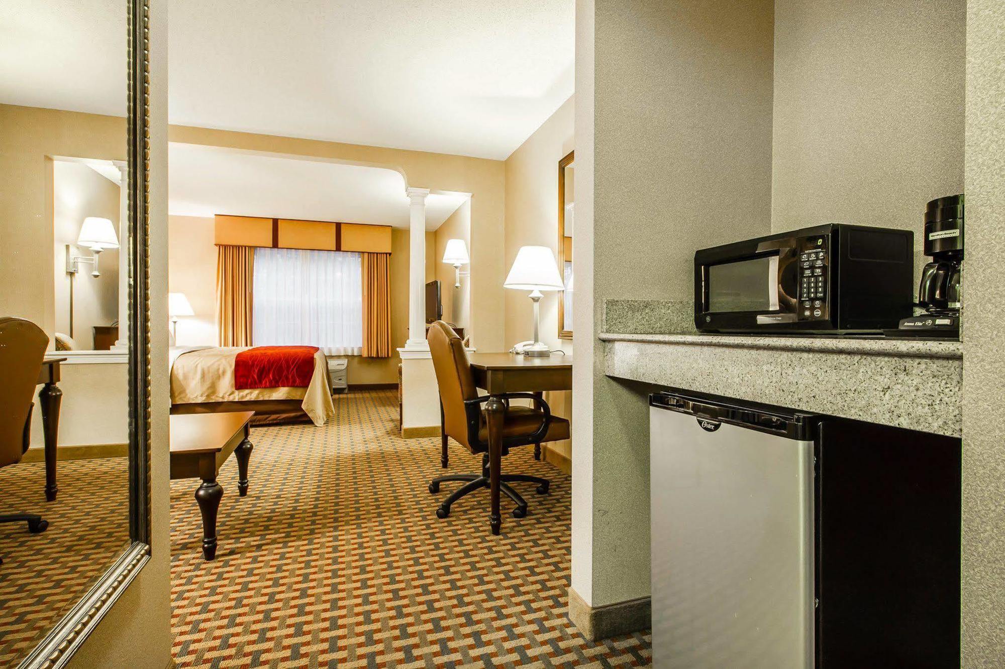 Comfort Inn & Suites Scarborough-Portland Eksteriør billede